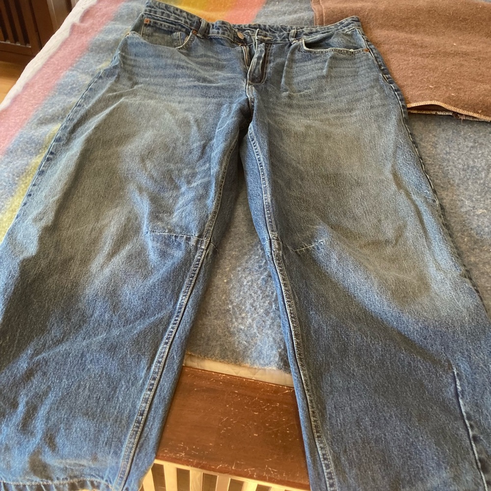 ZARA Barrel Jeans